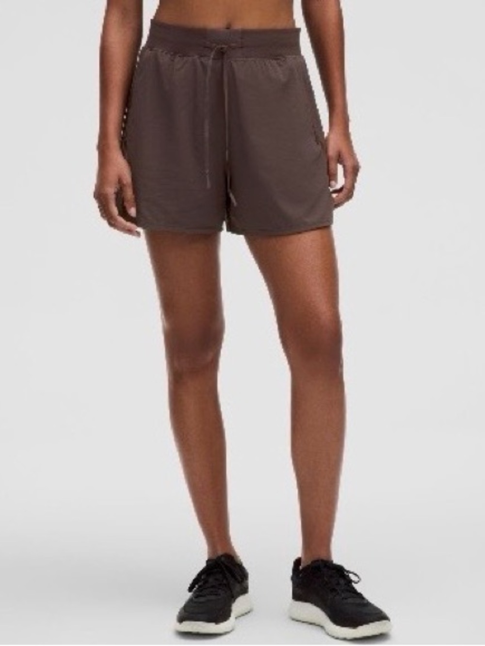 Lulu Lemon License to Train High-Rise short 4”